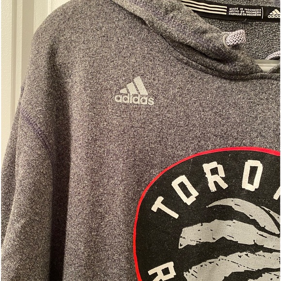 Adidas Men’s Size XL Toronto Raptors Hoodie Grey with Basketball Kangaroo Pouch - Picture 3 of 8